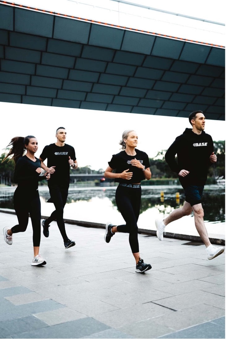 BASE COMPRESSION The Benefits of BASE Compression Tights