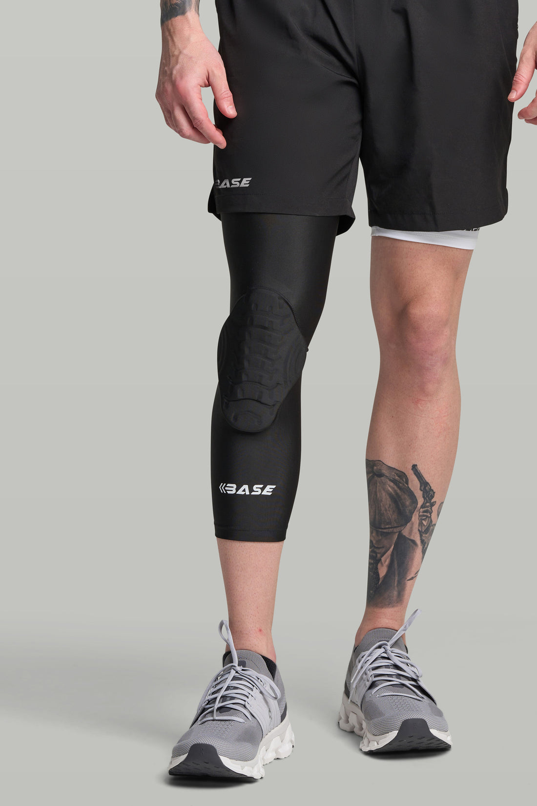 BASE Compression &quot;CURVED&quot; Padded Knee Guard (Single) - Black