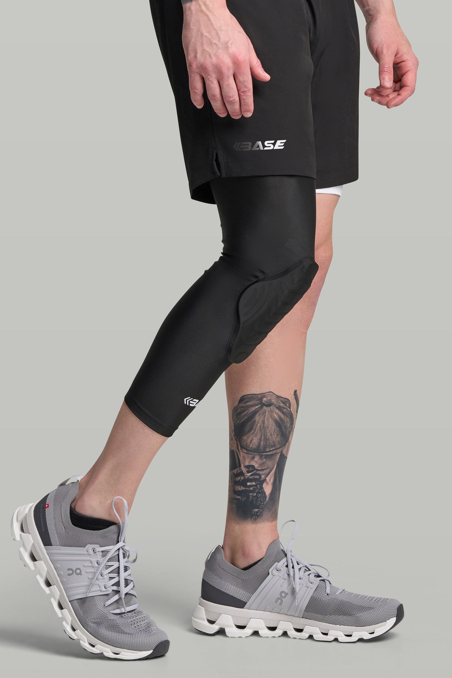 BASE Compression &quot;CURVED&quot; Padded Knee Guard (Single) - Black