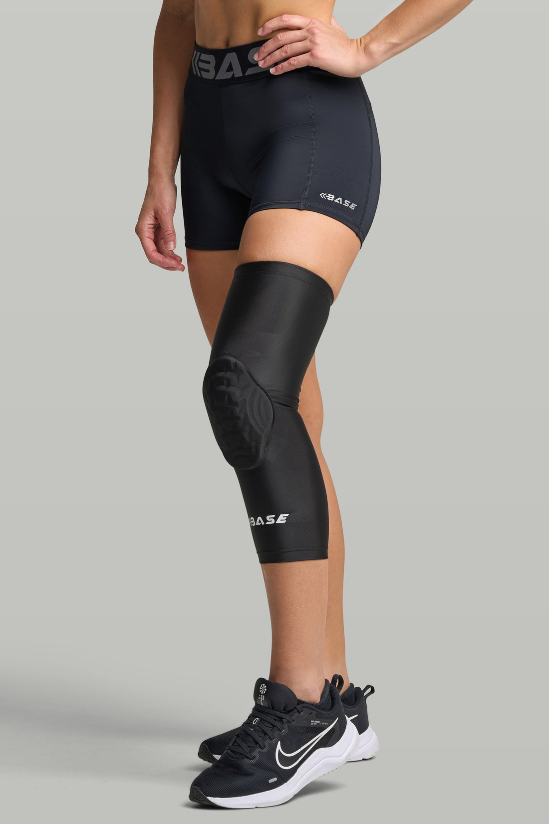 BASE Compression &quot;CURVED&quot; Padded Knee Guard (Single) - Black