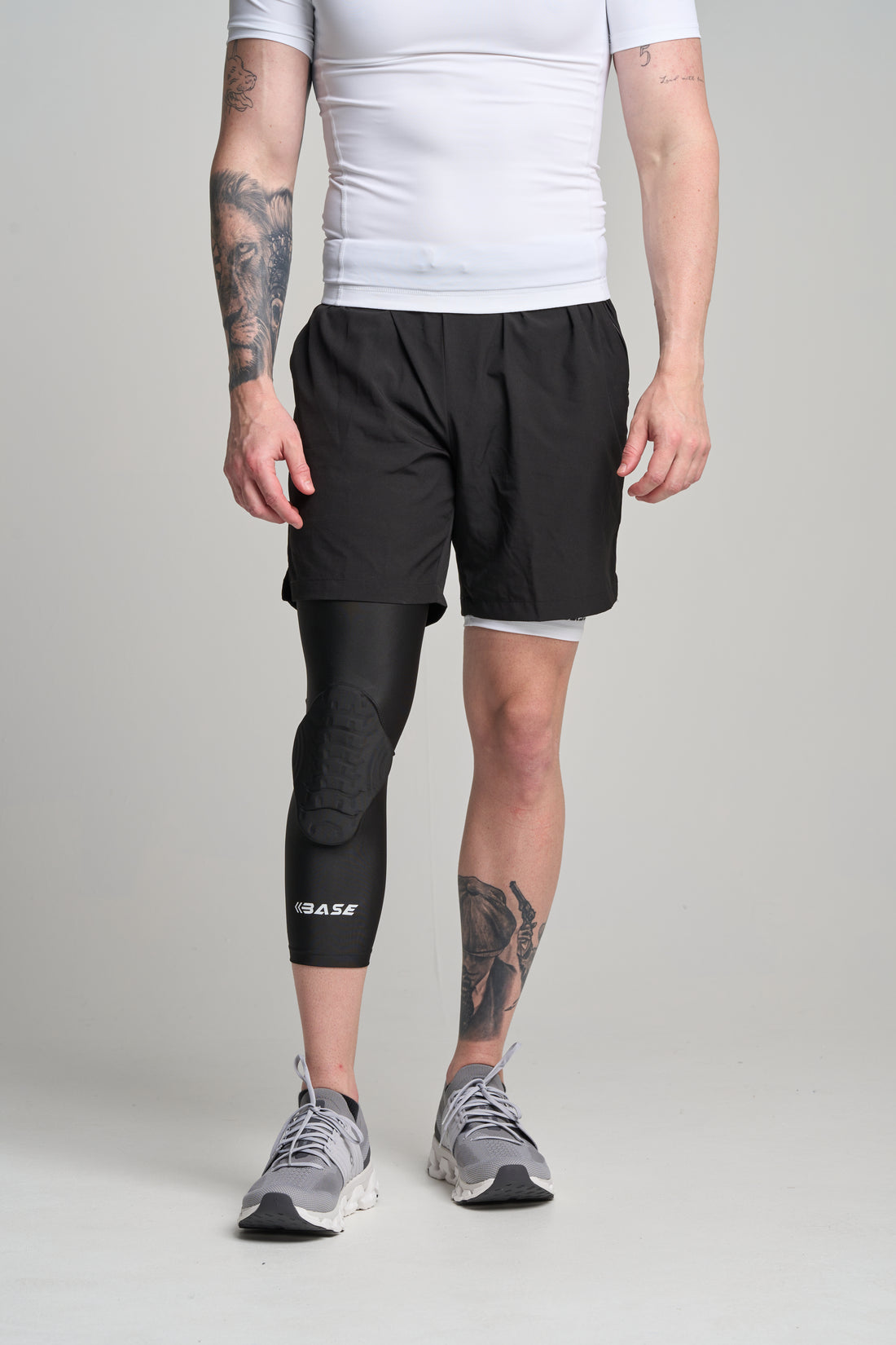 BASE Compression &quot;CURVED&quot; Padded Knee Guard (Single) - Black