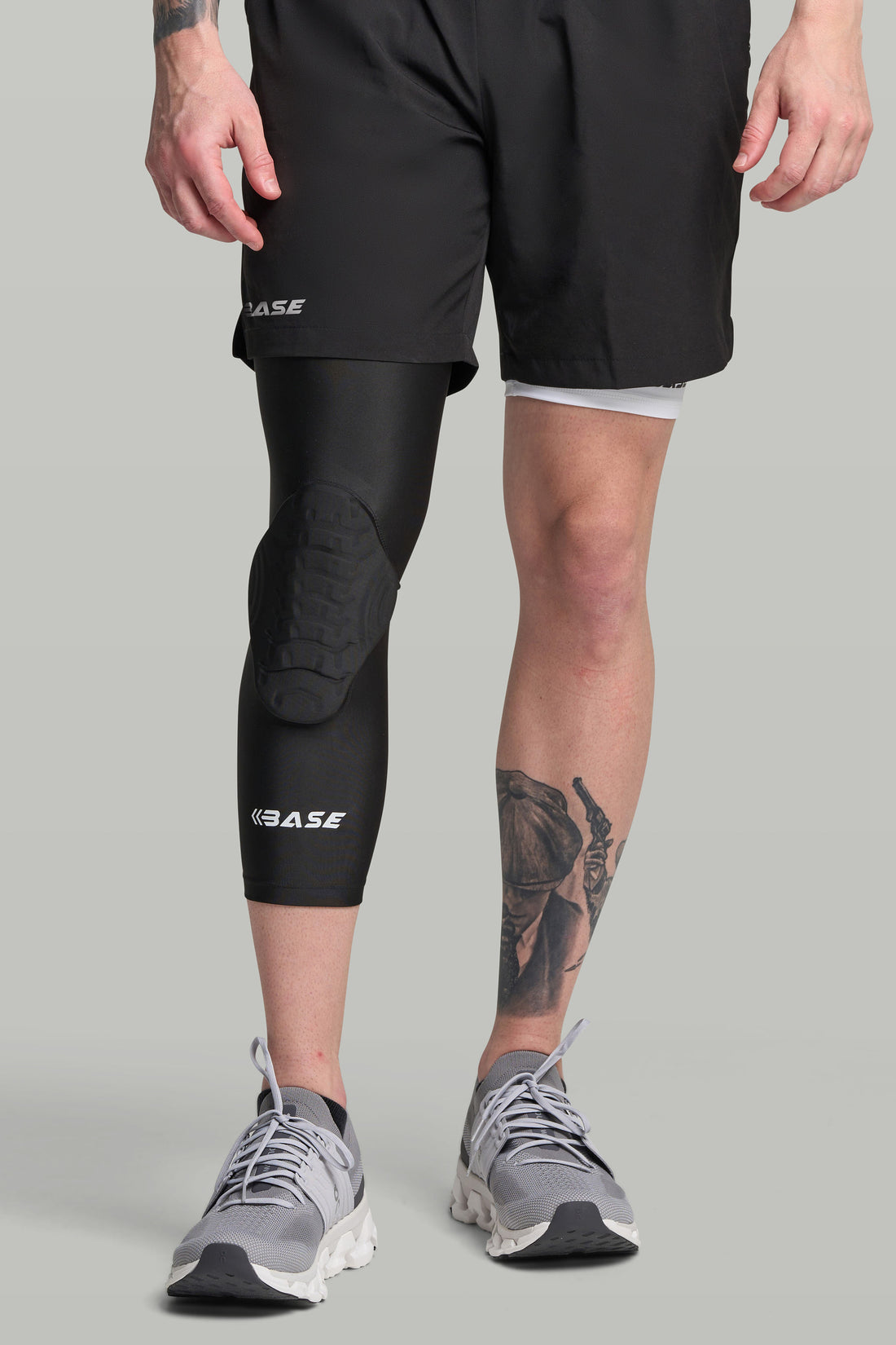BASE Compression &quot;CURVED&quot; Padded Knee Guard (Single) - Black
