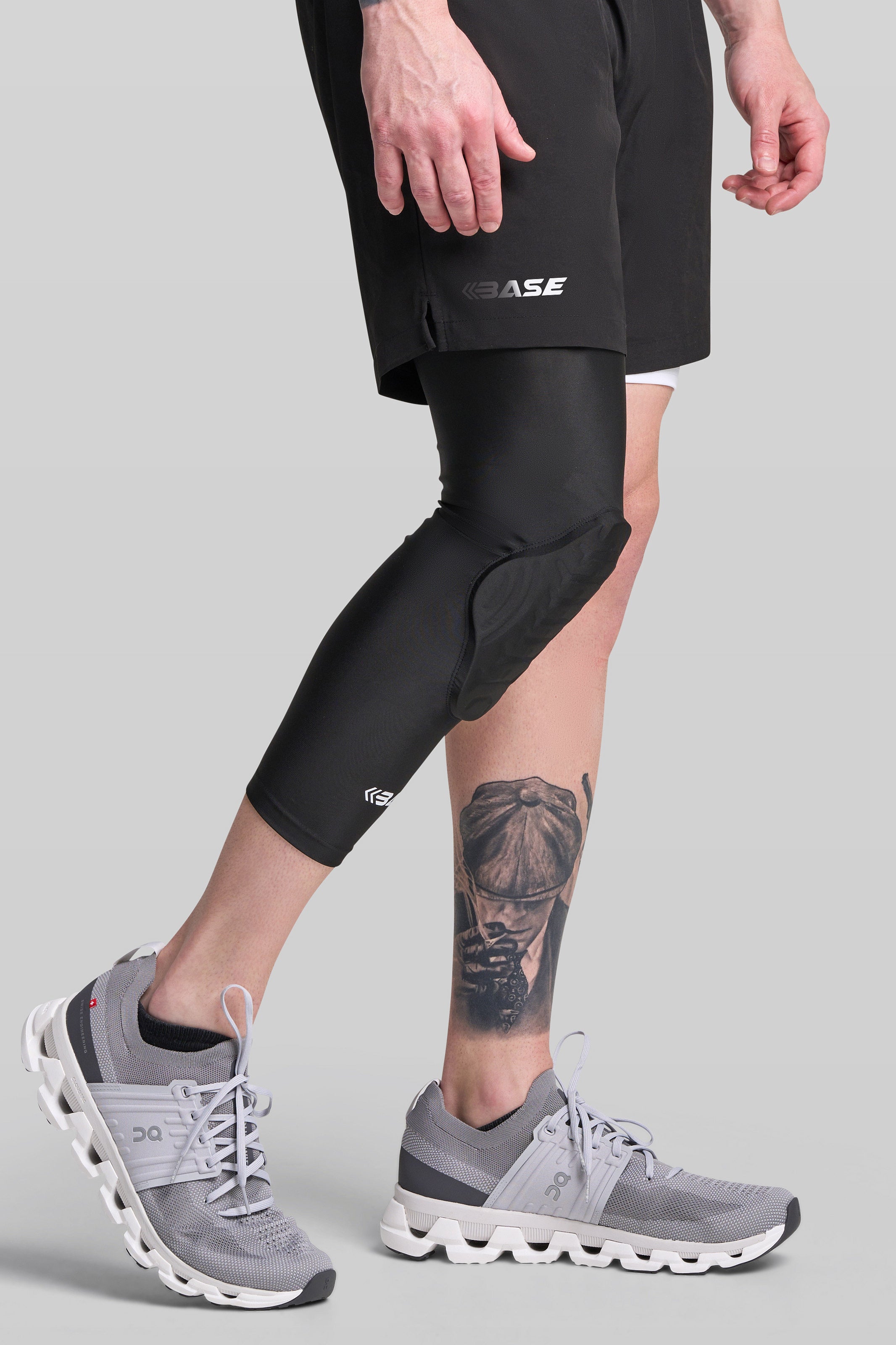 BASE Compression &quot;CURVED&quot; Padded Knee Guard (Single) - Black