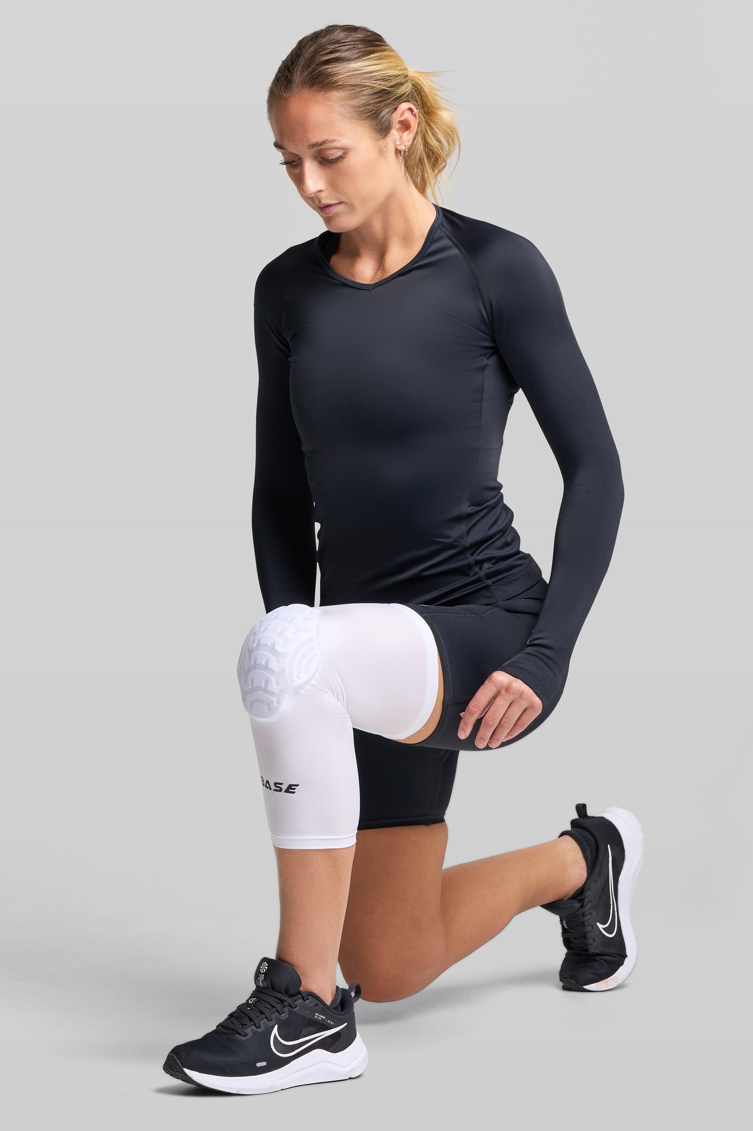 BASE Compression &quot;CURVED&quot; Padded Knee Guard (Single) - White